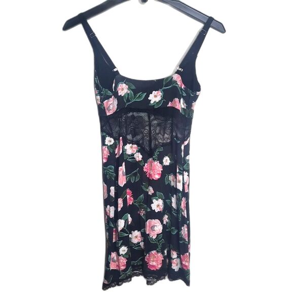 Victoria's Secret Slip Dress Floral Lace Romantic Size XS - Picture 2 of 6